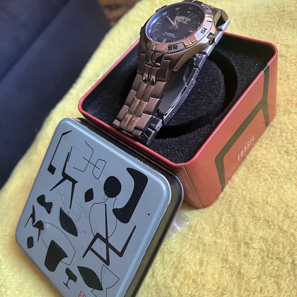 Fossil Men's Pitt Watch Silver/Chrome with Blue Face and Pitt Logo. - Picture 3 of 9